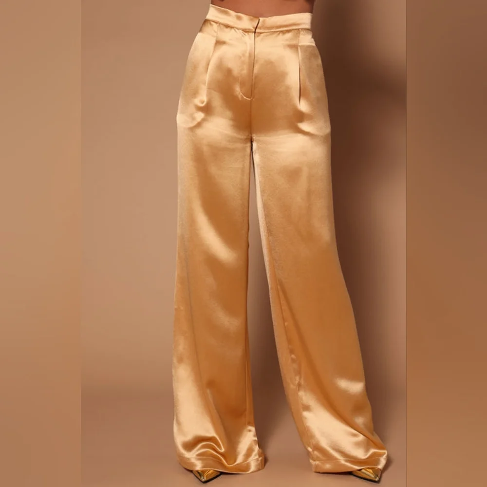 Nova Luxe satin pant set - Picture 3 of 12